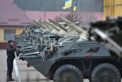 Ukraine tái triển khai thiết bị quân sự chuẩn bị tập trận lớn